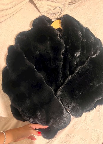 Siyah Kürklü Kadın Midi Peluş Ceket (arma life)
