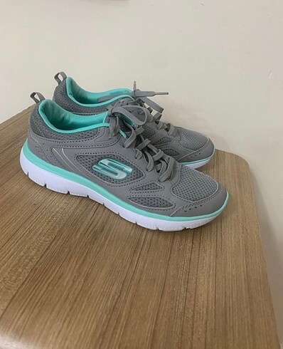 Skechers spor ayakkabı