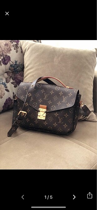 Louis vuitton metis model