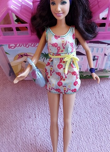 Barbie Bebek