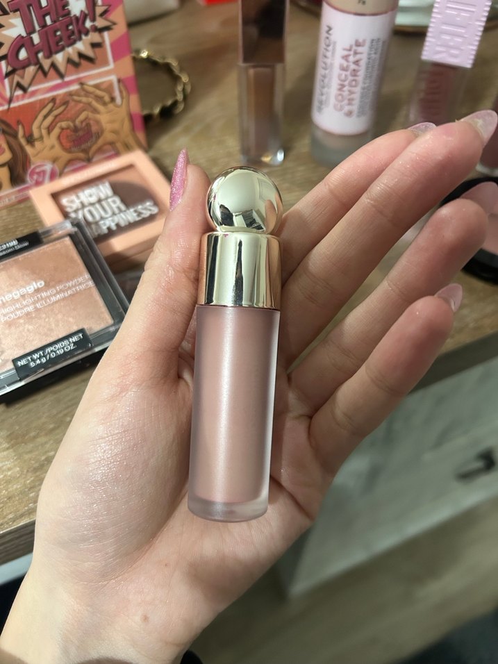 Rare beauty Bej Renk Sıvı Allık - Görsel 2