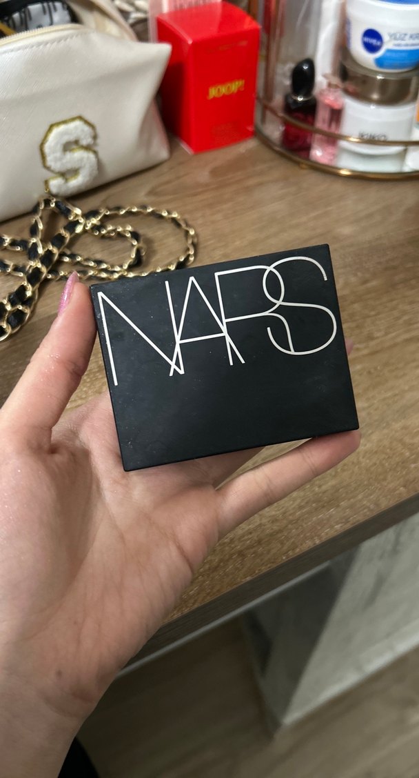 NARS Transculent orijinal pudra Kutusu - Görsel 2