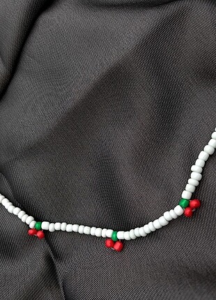 Cherry kolye