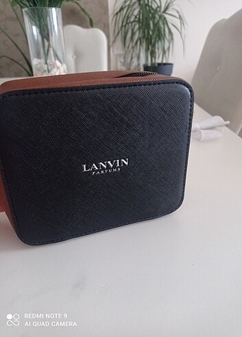 Lanvin Lanvin canta
