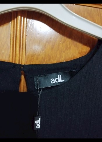 Rahat Kesim Bluz kolsuz - Görsel 2