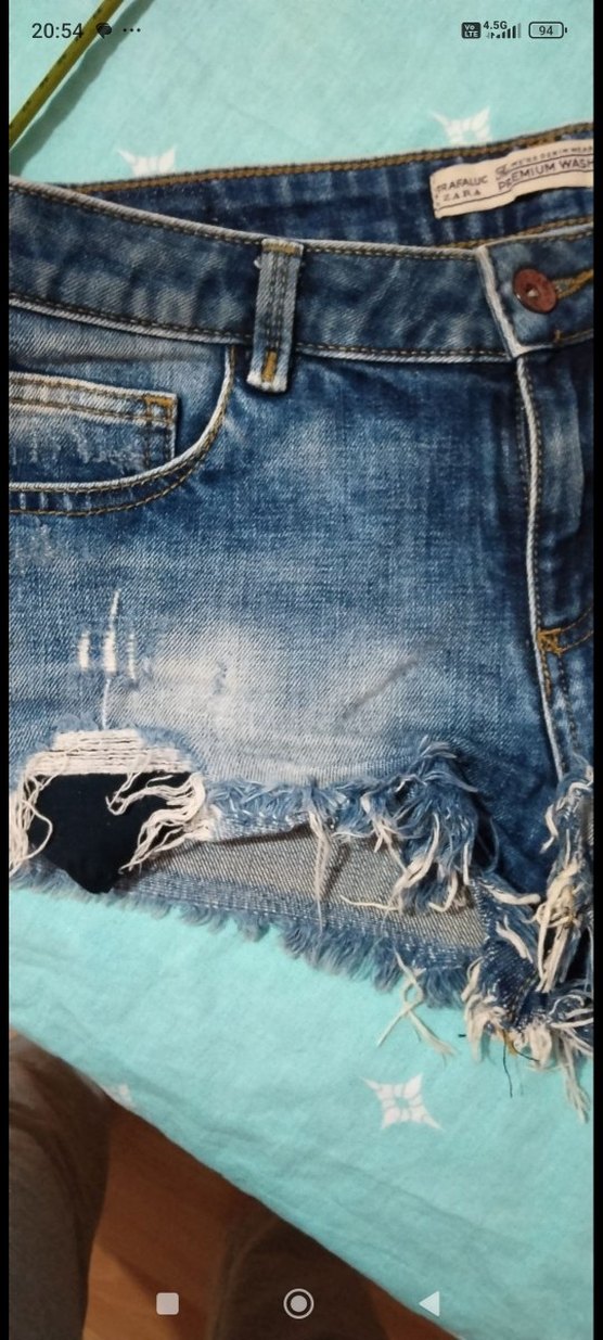 Yırtık Detaylı Kadın Kot Şort - Görsel 4