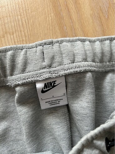m Beden gri Renk Nike tech fleece eşofman