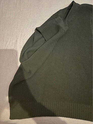 m Beden Pull&Bear Siyah Süveter