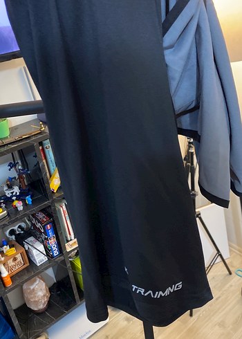 Gri Bel Bantlı Mini Şort - Görsel 2