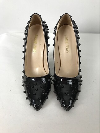 Diğer Zımbalı Stiletto