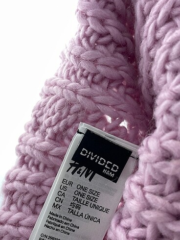 Beden H&M Bere %70 İndirimli.