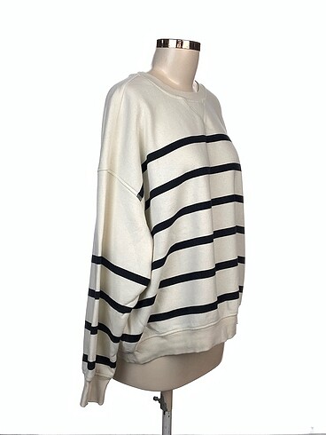 H&M H&M Sweatshirt %70 İndirimli.