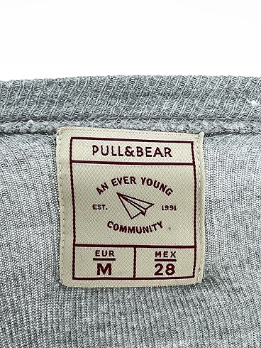 m Beden gri Renk Pull and Bear Sweatshirt %70 İndirimli.