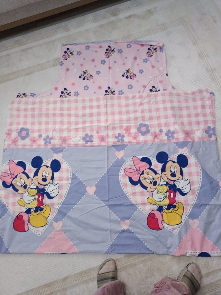 Pembe Mickey Mouse Baskılı Çocuk Uyku Seti - Görsel 3