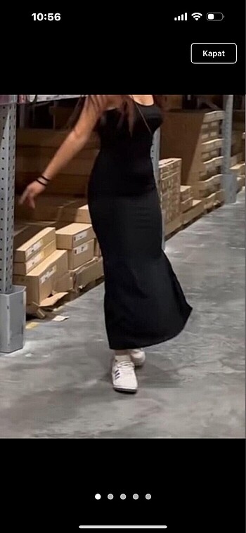 Yeni askılı elbise