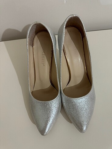 37 Beden Stiletto