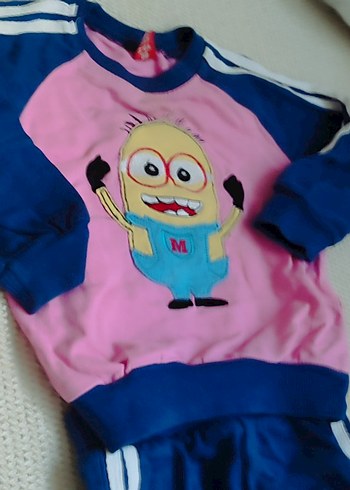 Kız Çocuk Renkli Minyonlu Eşofman Takımı - Görsel 3