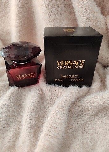 Versace Versace Crystal Noir Edt Kadın Parfüm