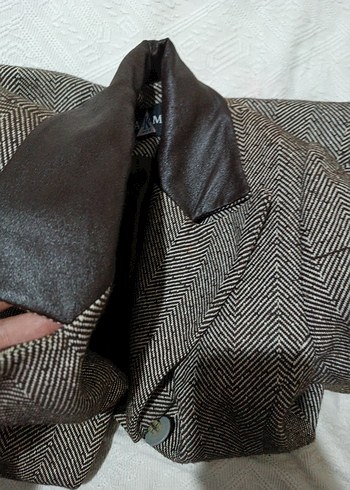 Kahverengi Deri Yaka Düğmeli Midi Kadın Kaban - Görsel 4