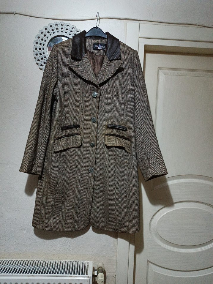 Kahverengi Deri Yaka Düğmeli Midi Kadın Kaban - Görsel 2