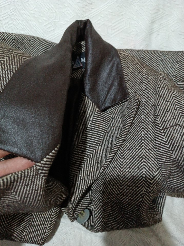 Kahverengi Deri Yaka Düğmeli Midi Kadın Kaban - Görsel 4