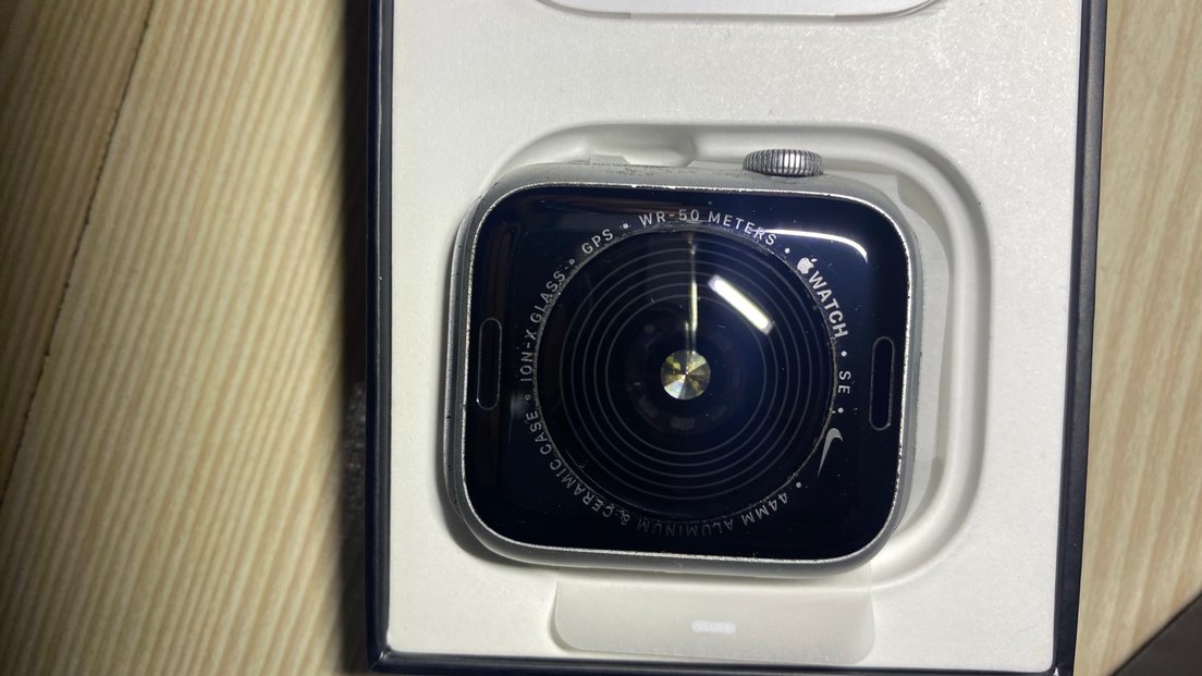 APPLE WATCH NİKE SE 44 mm(1.nesil) - Görsel 3