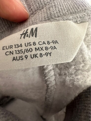 8 Yaş Beden H&M erkek çocuk eşofman