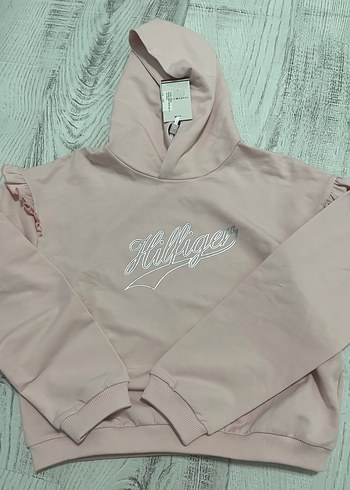 Tommy Hilfiger 10 Yaş