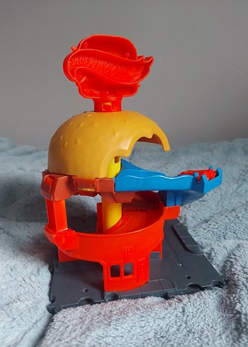 Hot Wheels Hamburger Araba Oyun Seti - Görsel 4