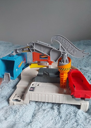 Hot Wheels Tersaneden kacis seti - Görsel 5