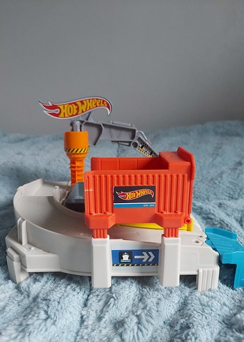 Hot Wheels Tersaneden kacis seti - Görsel 3