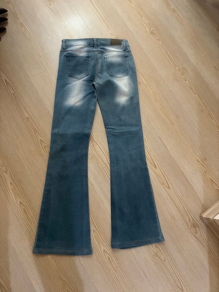 İspanyol paça kot pantolon - Görsel 2