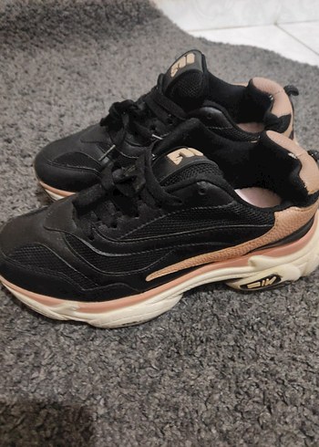 Fila Siyah Bağcıklı Kadın Spor Ayakkabı Fila 39 numara