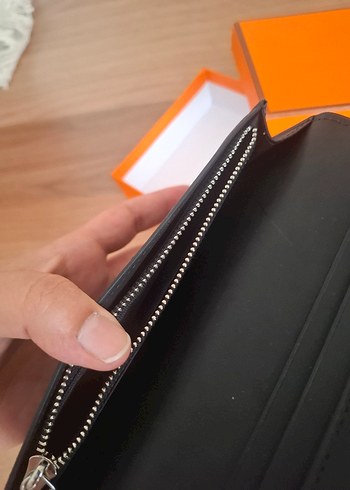 Louis Vuitton Uzun Kartlıklı Siyah Cüzdan - Görsel 5