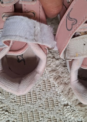 27 Beden pembe Renk Kız Çocuk Pembe Nakışlı Cırt Cırtlı Spor Ayakkabı