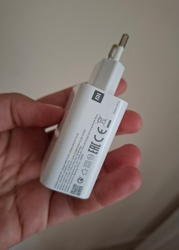 Xiaomi Beyaz Telefon Şarj Adaptörü
