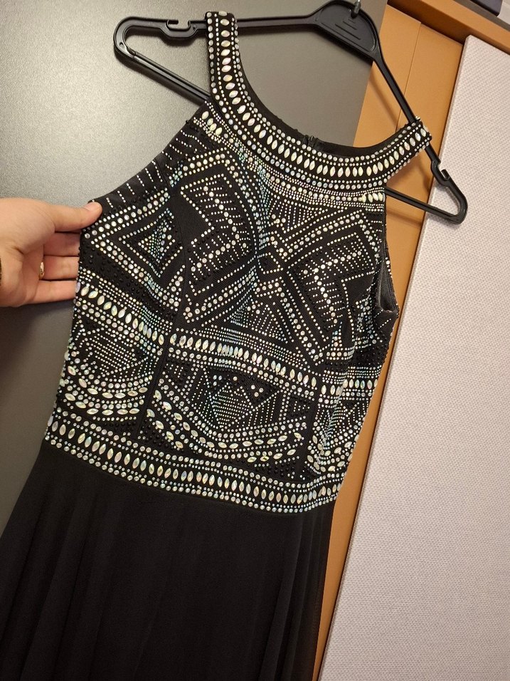 TAŞ İŞLEME SIFIR KOL SİYAH UZUN ABİYE Elbise - Görsel 2