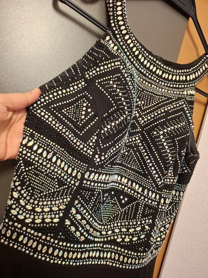 TAŞ İŞLEME SIFIR KOL SİYAH UZUN ABİYE Elbise - Görsel 3