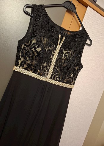 Dantelli Siyah Uzun V Yaka Kadın Abiye Elbise - Görsel 2