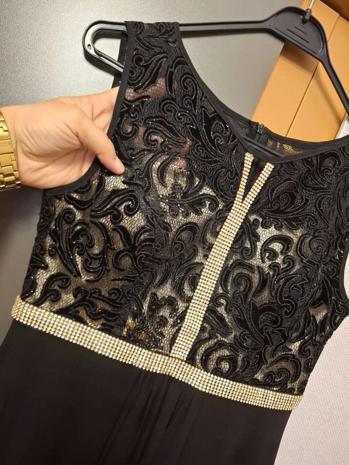 Dantelli Siyah Uzun V Yaka Kadın Abiye Elbise - Görsel 4