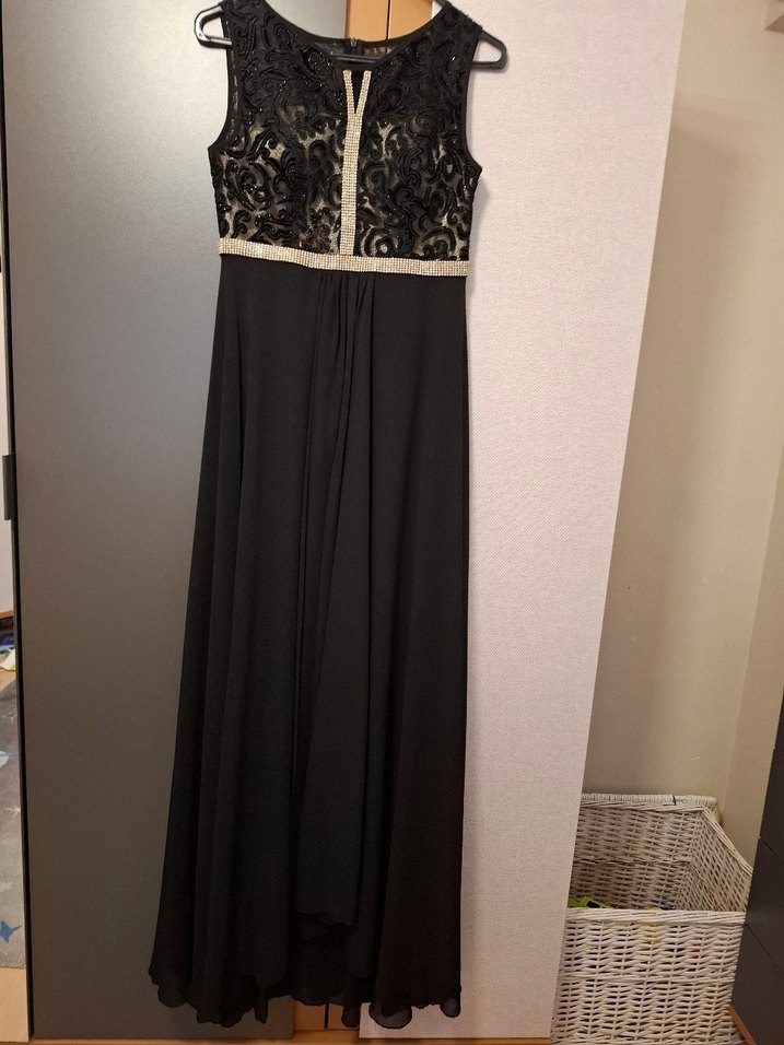 Dantelli Siyah Uzun V Yaka Kadın Abiye Elbise - Görsel 5