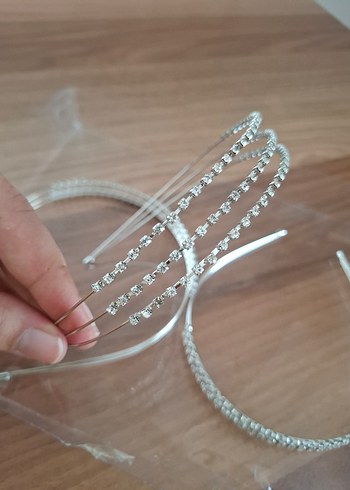 Beyaz Taşlı Metal Taç üçlü su yolu taç - Görsel 7