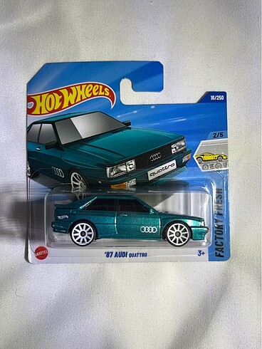 Hotwheels 87 audi quattro araba