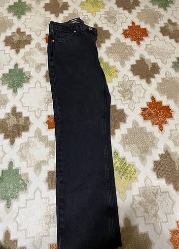27 Beden siyah Renk MAVİ ETİKETLİ SİYAH JEAN