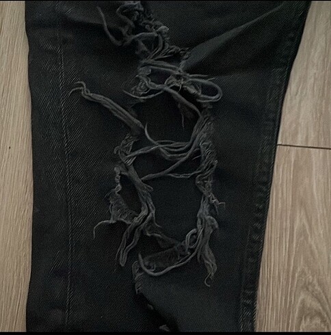 Stradivarius Stradivarius kadın yırtık jean
