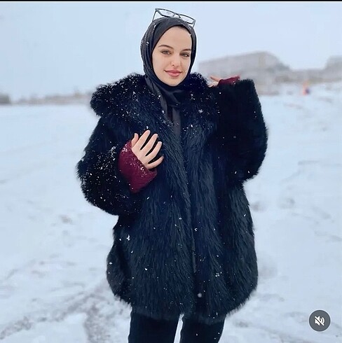 Siyah kürk