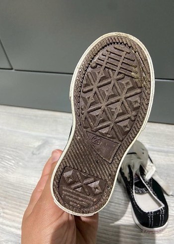Erkek Çocuk Siyah Baskılı Converse Sneaker - Görsel 2