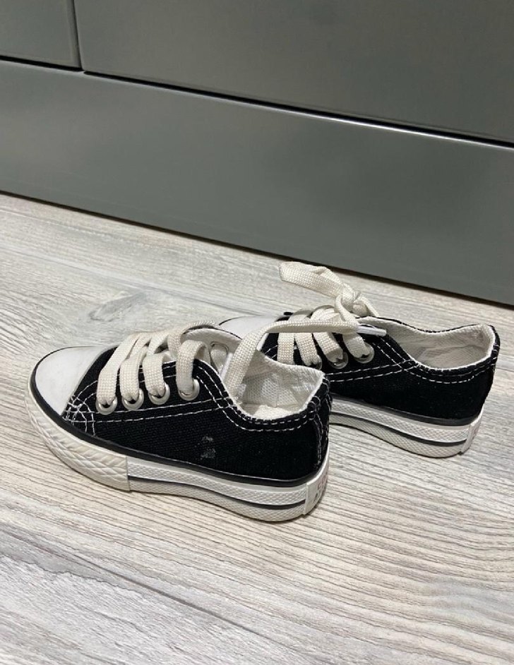 Erkek Çocuk Siyah Baskılı Converse Sneaker - Görsel 3