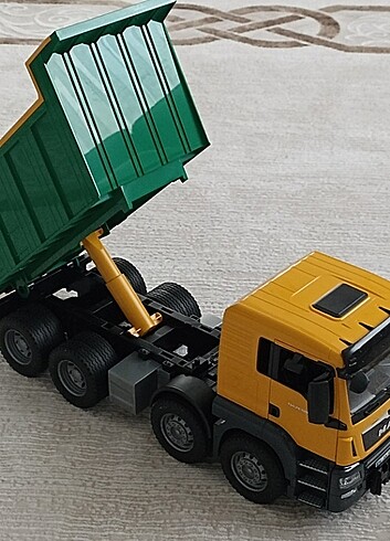 Man Tgs Damperli Kamyon (Sarı-Yeşil)