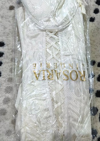 Dantel Detaylı Beyaz Straplez Bustiyer - Görsel 2